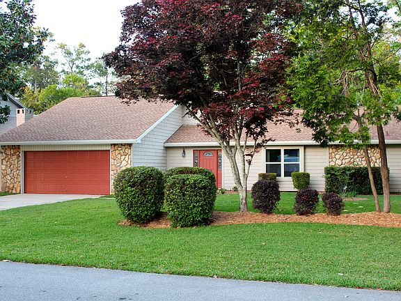 2nd image of 1033 Troon Dr E