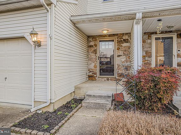 2nd image of 107 Mendel Ct