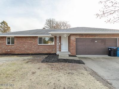 513 Holly Dr, Oregon, OH, 43616