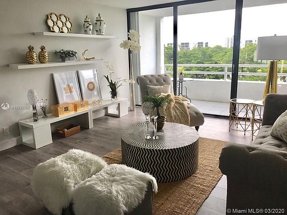 3rd image of 20355 NE 34th Ct APT 521