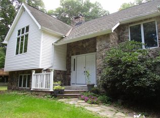 719 Casterline Rd, Endicott, NY 13760