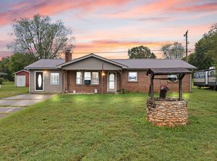 119 Twin Rivers Dr, Bronston, KY 42518