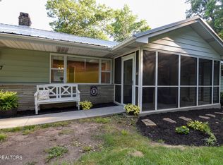 407 Delaware Ave, Oak Ridge, TN 37830