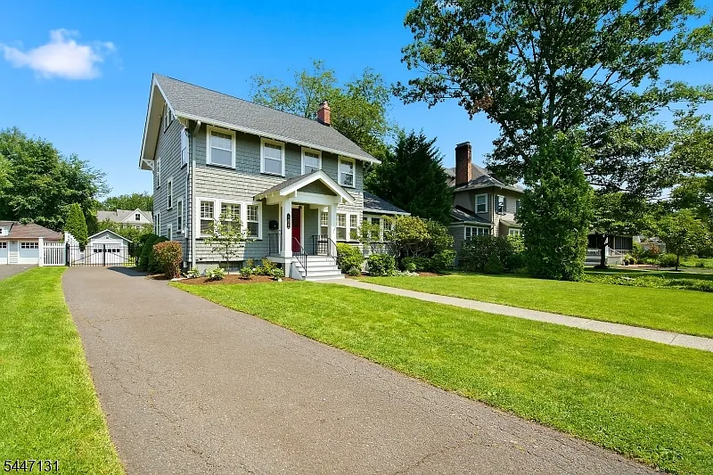5 bed, 3.5 bath, $6,800 — Photo 2