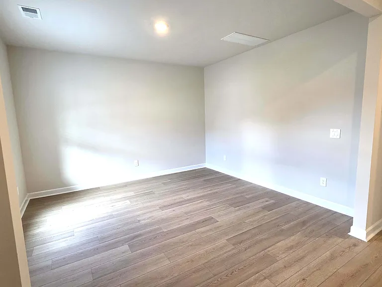 541 Cozy Bluff Rd — Photo 16