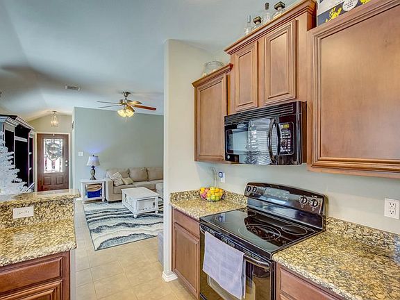 5th image of 1812 River Oak Ln