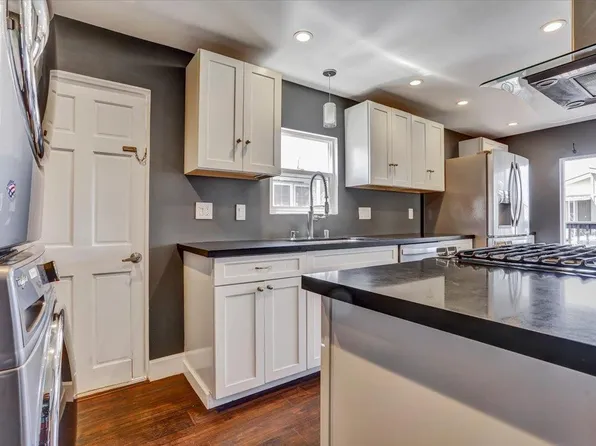 3015 E Bayshore Rd Space 320, Redwood City, CA 94063