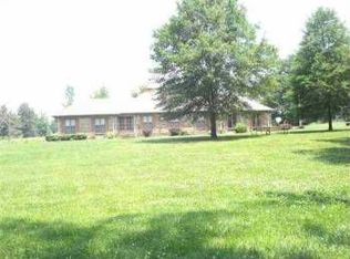 265 Centerview Rd, Savannah, TN 38372