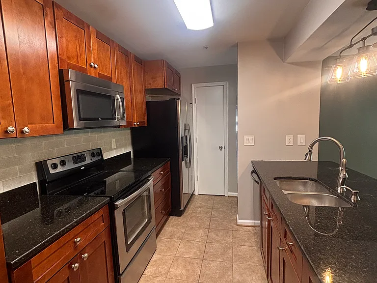 14201 Wolf Creek Pl #6 — Photo 14