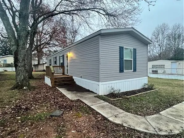 463 Kingston Ct, Hampton, GA 30228