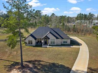 3030 Queens Way E, Marshall, TX 75672