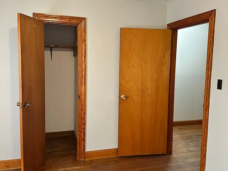 144 N Fairview Cir — Photo 24