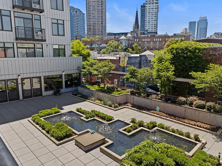 Evolve Apartments — Photo 6
