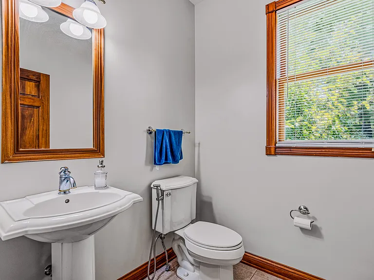 725 Greystone Ct — Photo 45
