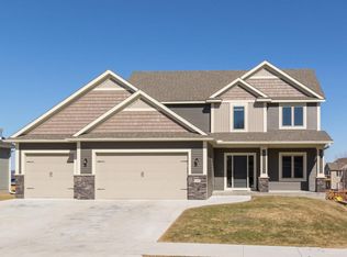 3551 Woodstone Dr SW, Rochester, MN 55902