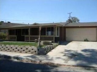 450 Arapaho Rd, Perris, CA 92570