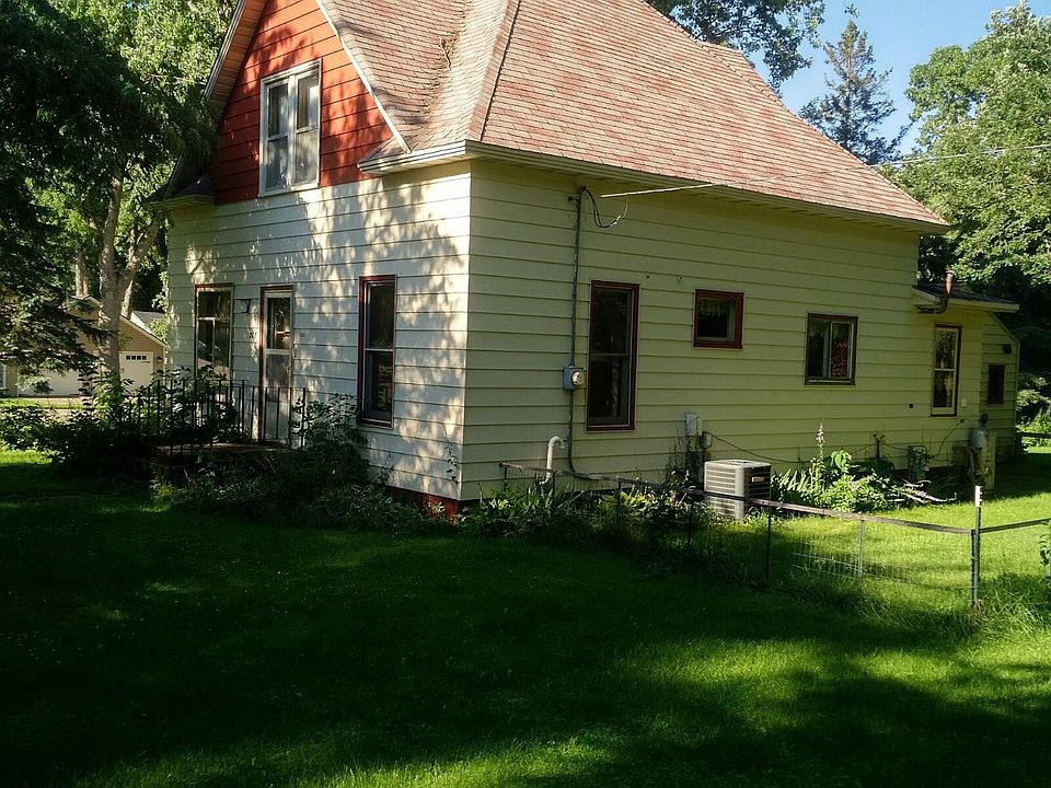 1st image of 208 N Lincoln Ave