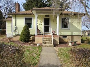 828 Frost Hollow Rd, Easton, PA 18040