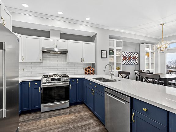 3rd image of 5900 Jinkerson Rd #15