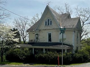 424 W Main St, Stoystown, PA 15563