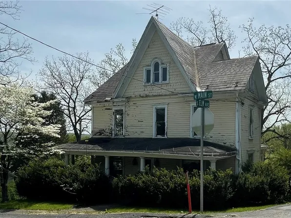 424 W Main St, Stoystown, PA 15563