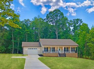 2465 Wilderness Ln, Lenoir, NC 28645