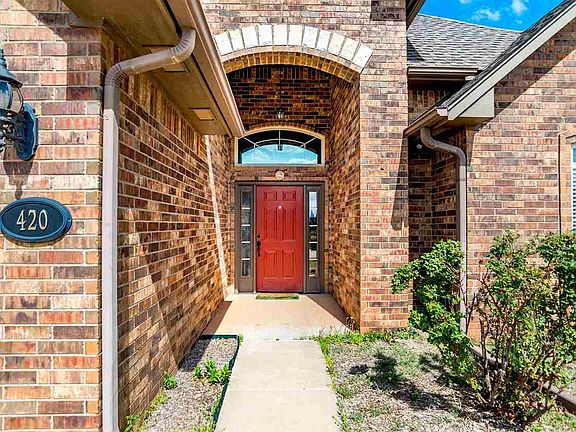 3rd image of 420 Topaz Ave
