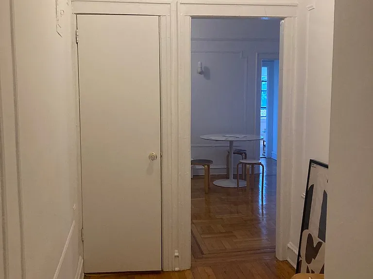 41-41 41st St #2G — Photo 9