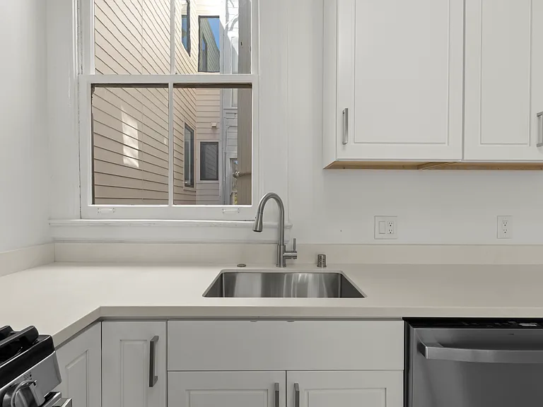 2315 Bush St #1 — Photo 20
