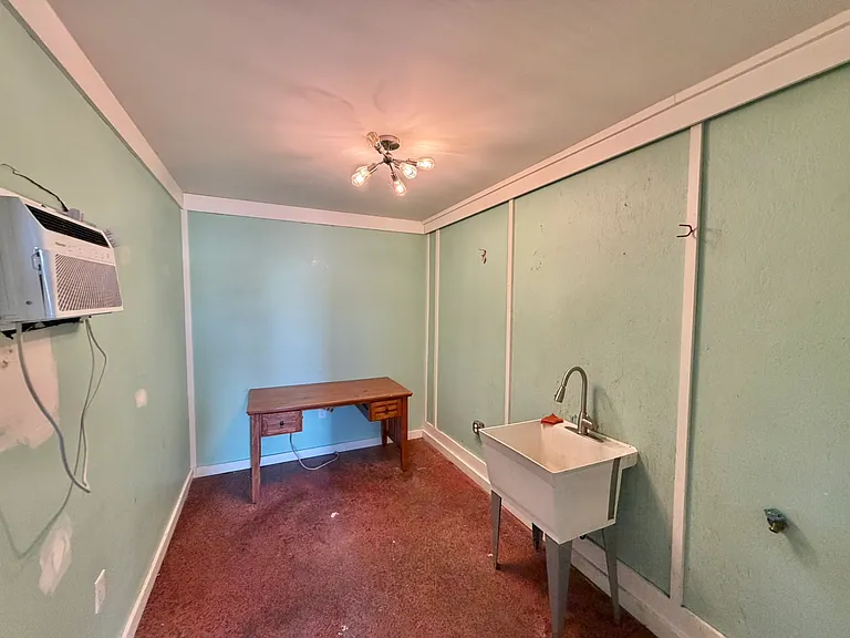 5025 Business Dr #1 — Photo 10