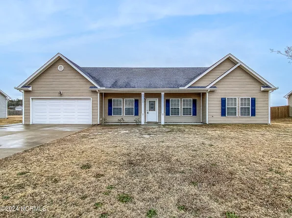 135 Laurel Woods Way, Currituck, NC 27929