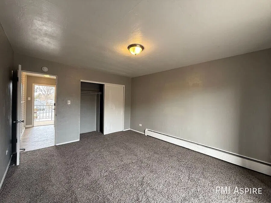 Charming 1-Bedroom Apartment in Convenient Denver Location — Photo 4