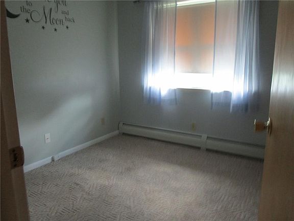 5th image of 3469 Sunset Dr
