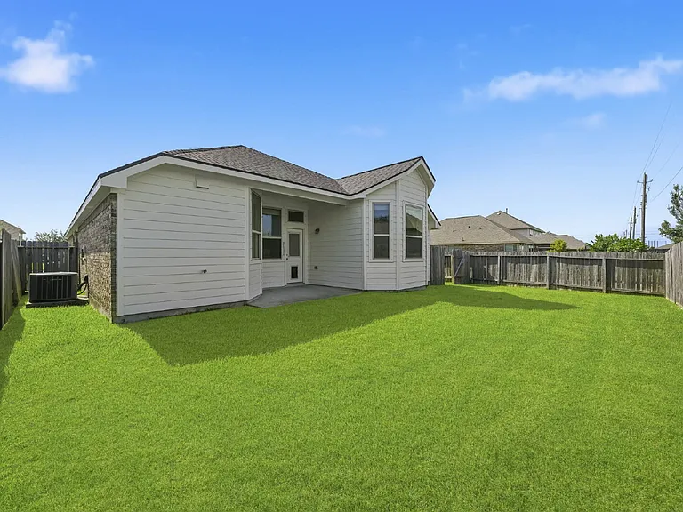 217 Brookwood Park Ln — Photo 14