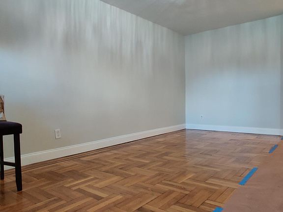 4th image of 3022 Hone Ave #1