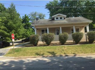 416 Porter St, Lemont, IL 60439