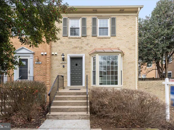 2694 Centennial Ct #54, Alexandria, VA 22311