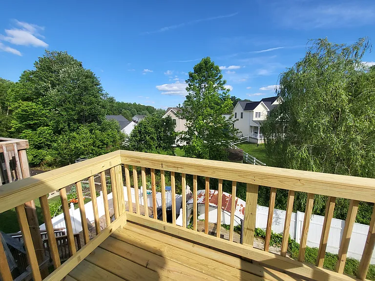 114 Vince Dr — Photo 32