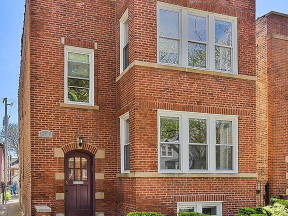 2nd image of 4121 N Francisco Ave