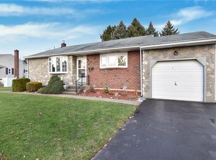 1582 Rudolph Dr, Bethlehem, PA 18018