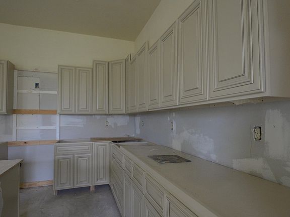 5th image of 1087 Sandy Ln