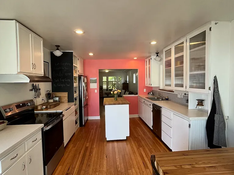 3311 G St — Photo 7