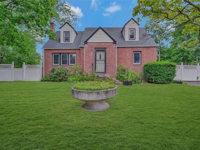 167 Conklin Avenue, Wheatley Heights, NY, 11798