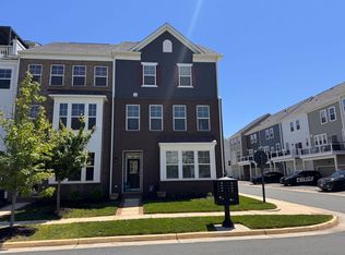 17759 Kingfisher Isle Rd, Dumfries, VA 22026