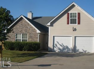 6012 Redtop Loop, Fairburn, GA 30213