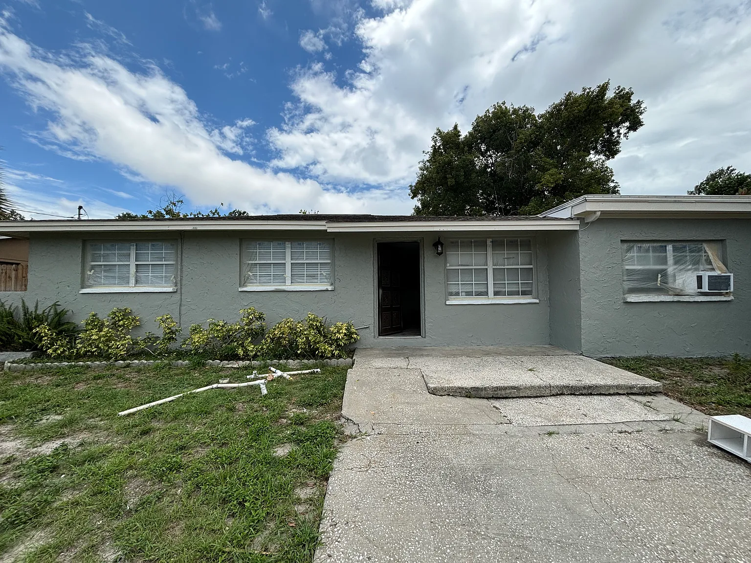 6022 W Clifton Street — Photo 1