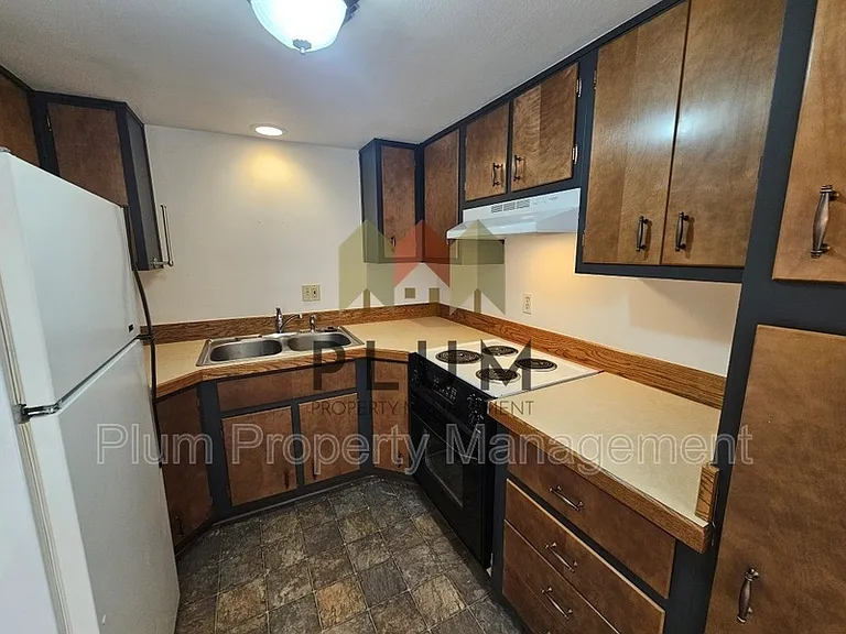 200 Eddy Ave #1C — Photo 5