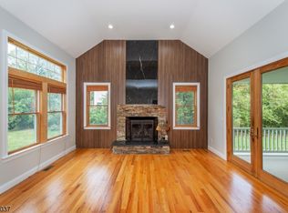 5 Shores Rd, Mendham Township, NJ 07869