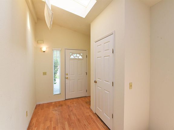 4th image of 12700 Red Maple Cir Space 24