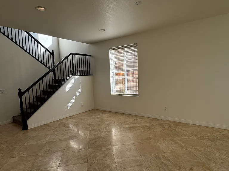 18 Copperstone Ln — Photo 7